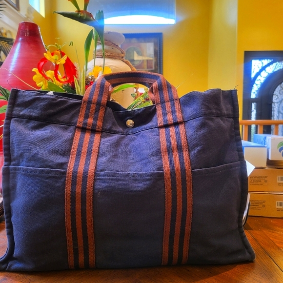 Hermes Handbags - HERMÈS Toile Fourre-Tout GM Vintage Tote.